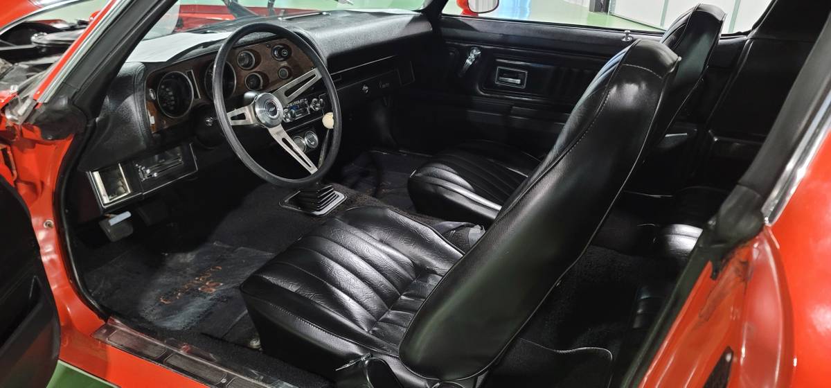 Chevrolet-camaro-ss-1972-orange-9