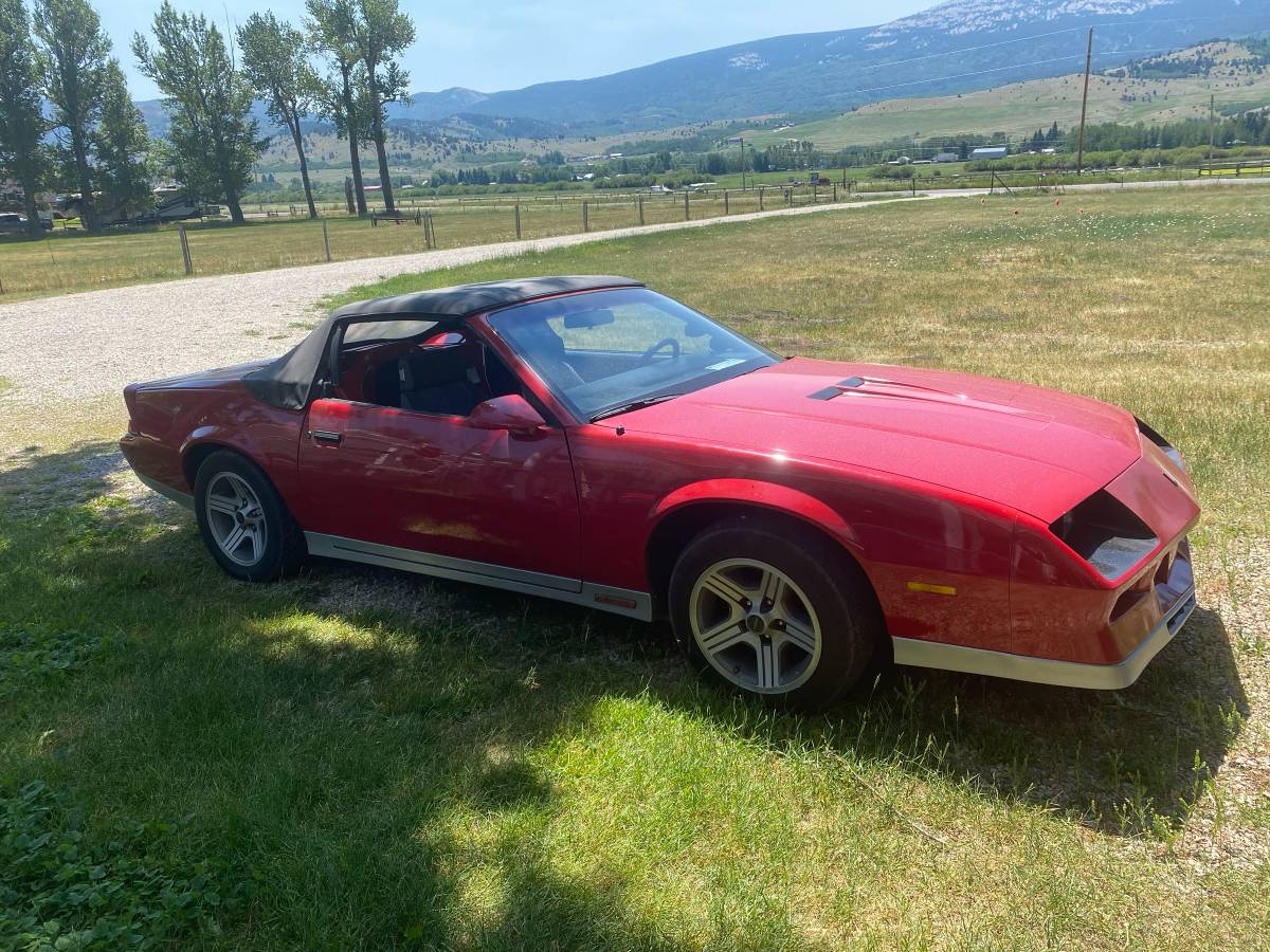 Chevrolet-camero-1984-red-2
