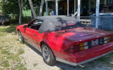 Chevrolet-camero-1984-red