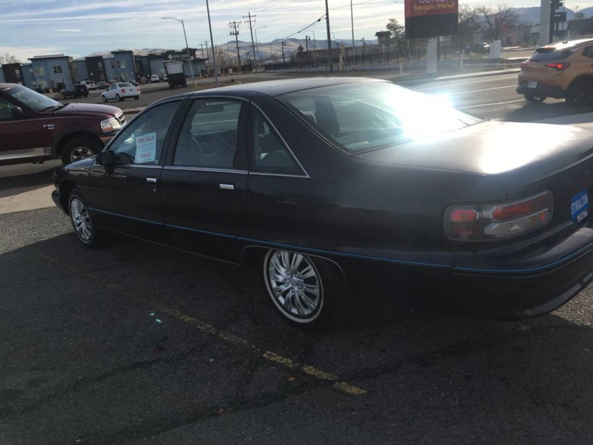 Chevrolet-caprice-1991-black-2