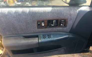 Chevrolet-caprice-1991-black-9