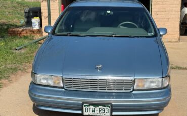 Chevrolet-caprice-classic-1993-blue-1