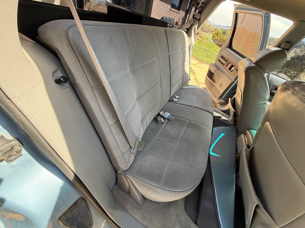 Chevrolet-caprice-classic-1993-blue-20