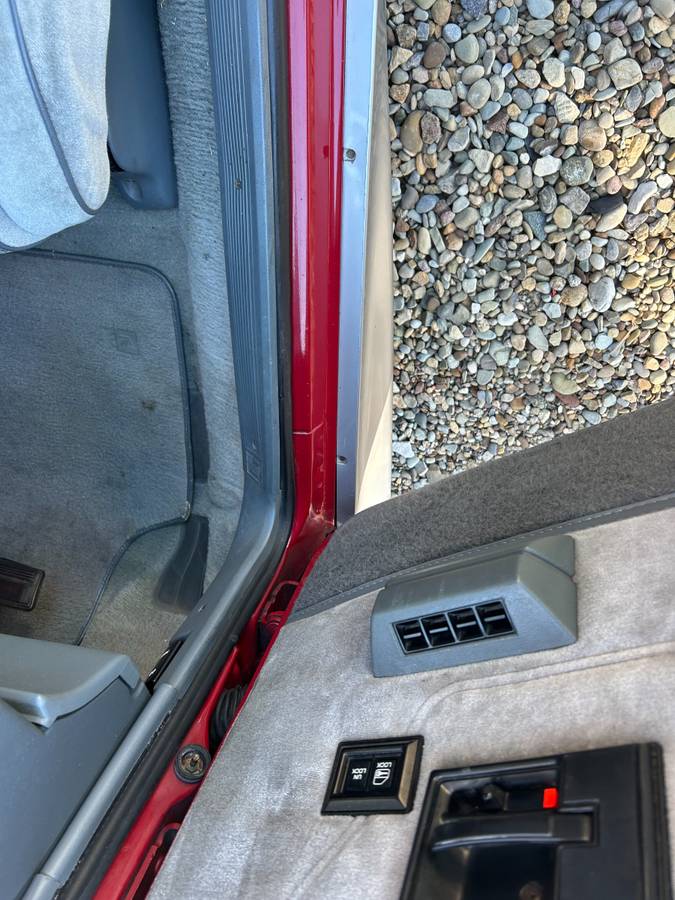 Chevrolet-cavalier-z24-1988-red-10
