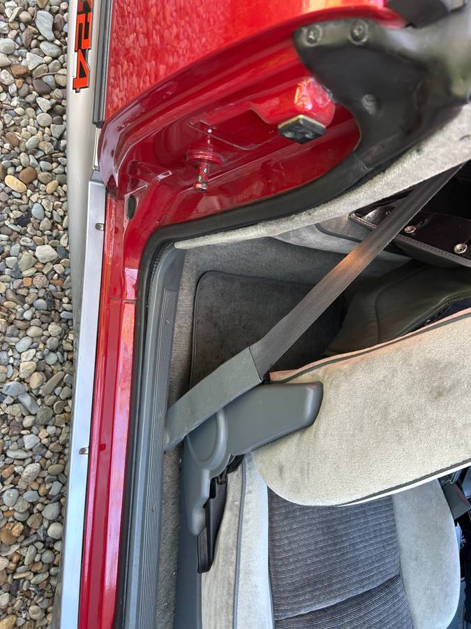 Chevrolet-cavalier-z24-1988-red-11