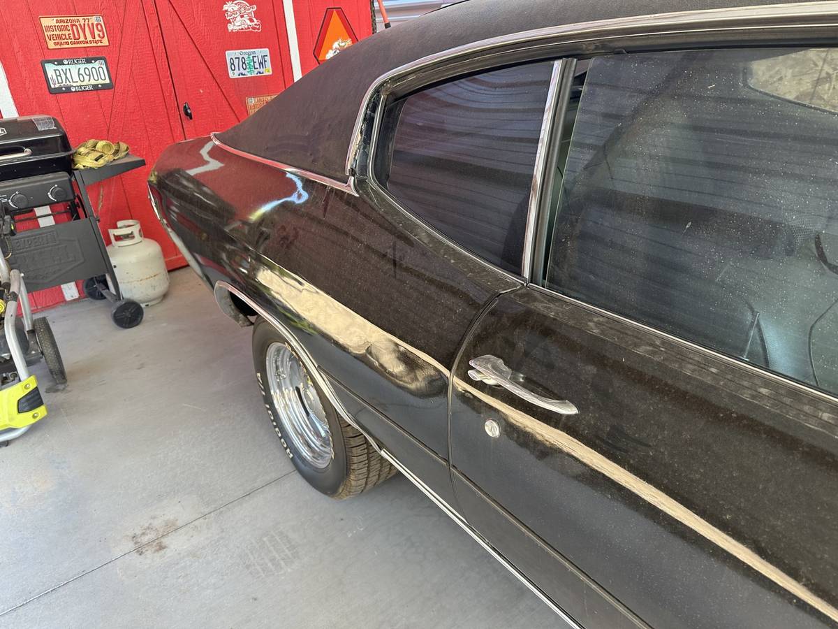 Chevrolet-chevelle-malibu-1971-black-2