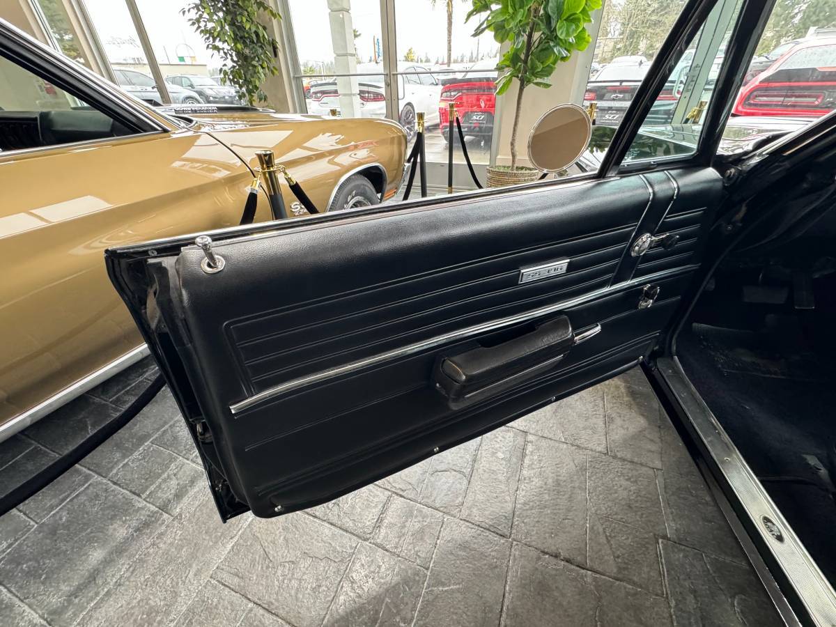 Chevrolet-chevelle-ss-tribute-1968-black-19