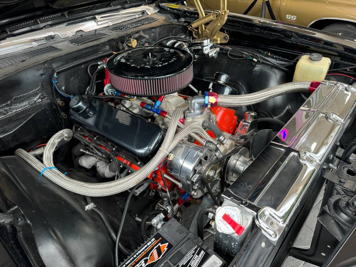 Chevrolet-chevelle-ss-tribute-1968-black-21
