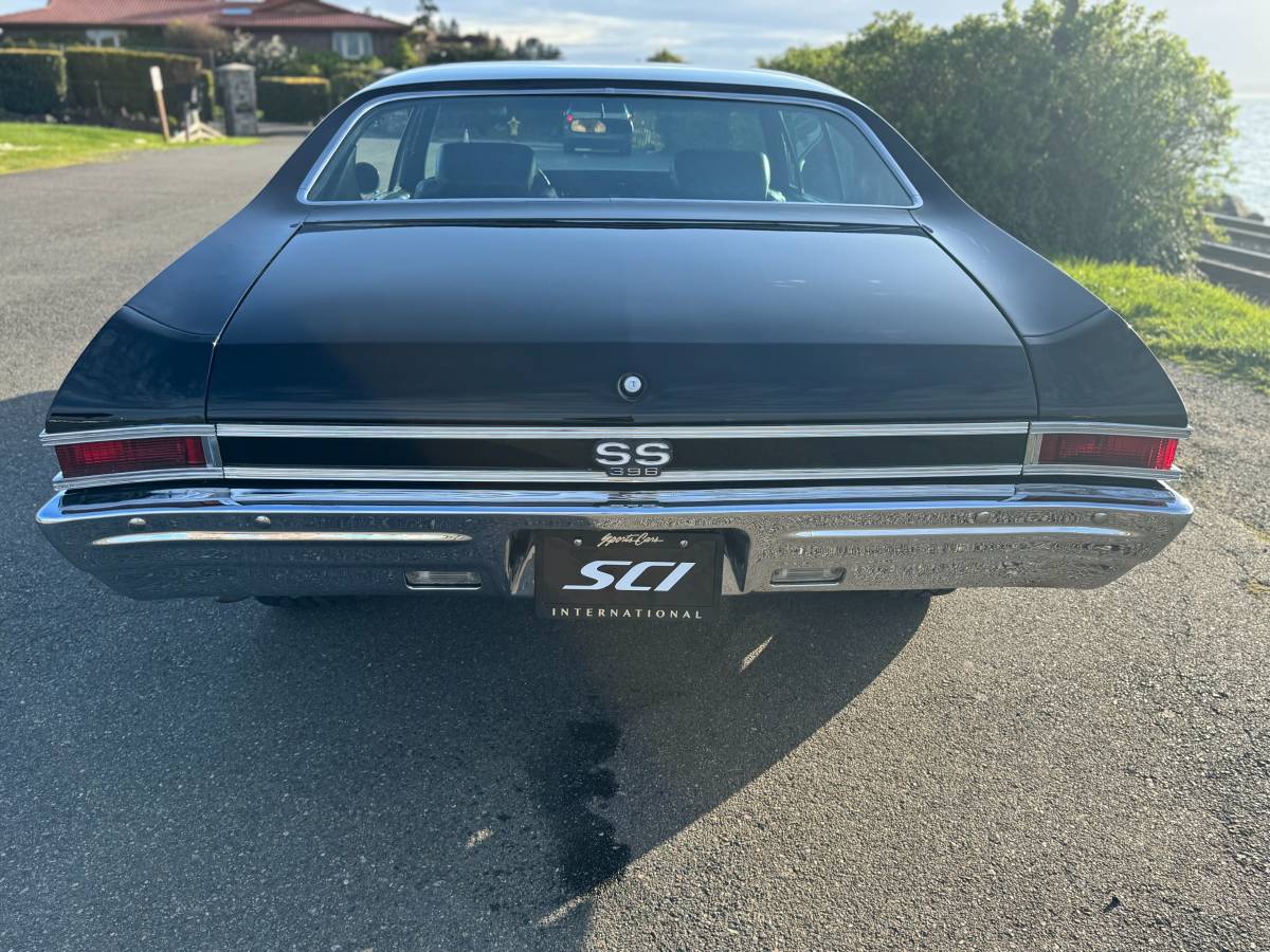Chevrolet-chevelle-ss-tribute-1968-black-4