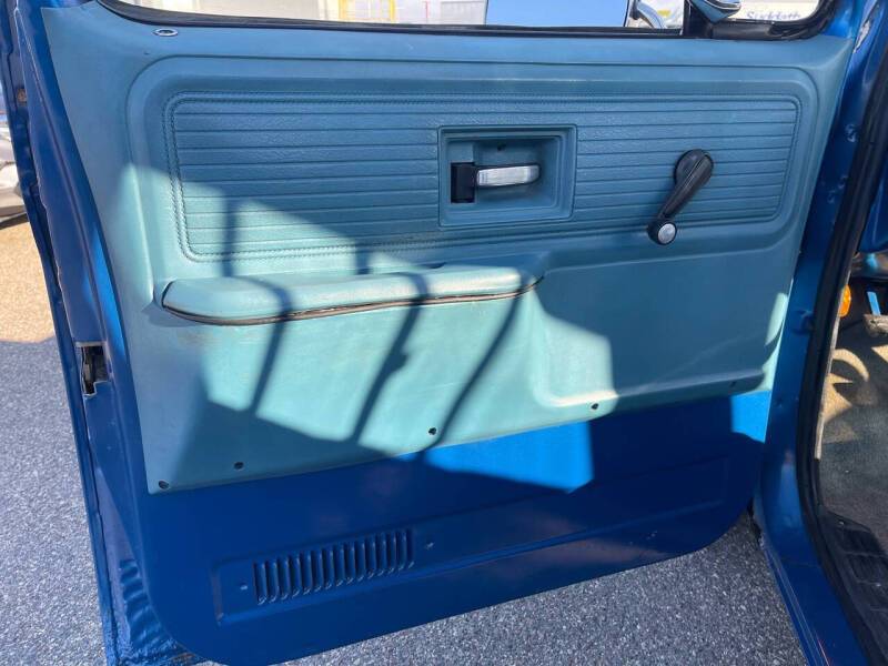 Chevrolet-ck-10-pickup-1978-blue-13