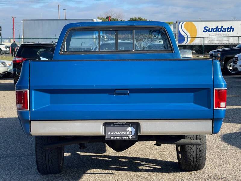Chevrolet-ck-10-pickup-1978-blue-9