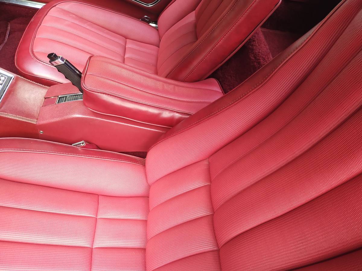 Chevrolet-corvette-1973-grey-2