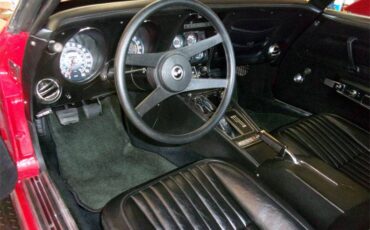 Chevrolet-corvette-1976-red-12