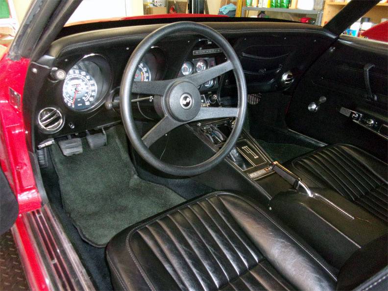 Chevrolet-corvette-1976-red-12