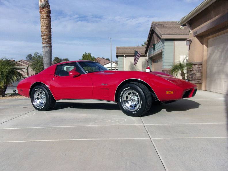 Chevrolet-corvette-1976-red-15