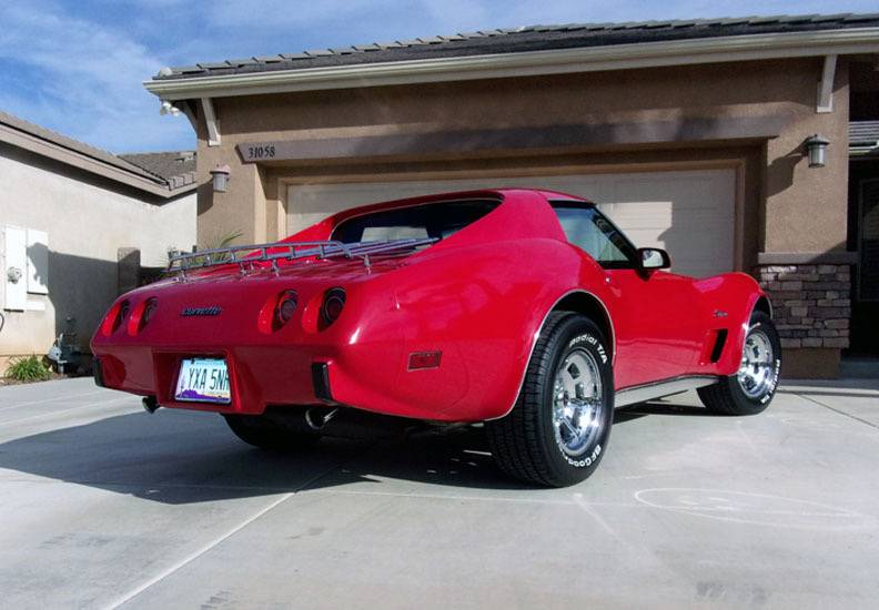 Chevrolet-corvette-1976-red-17