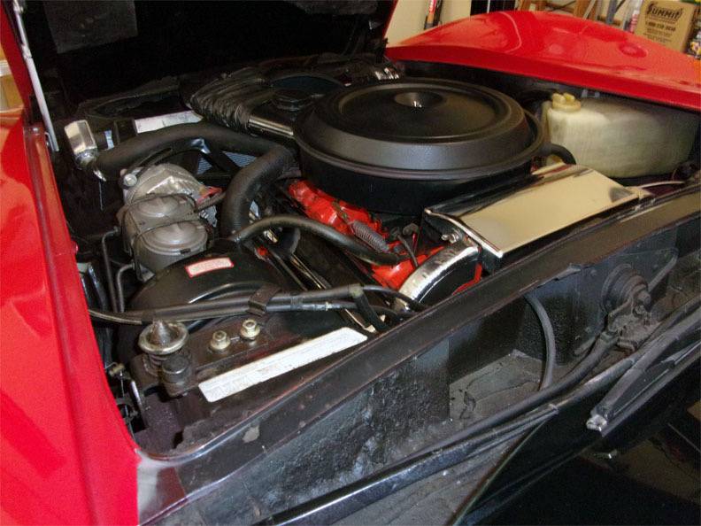 Chevrolet-corvette-1976-red-19