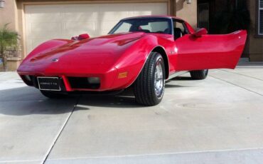 Chevrolet-corvette-1976-red-22