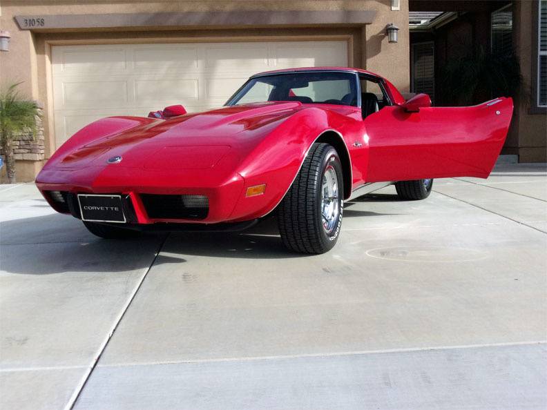Chevrolet-corvette-1976-red-22