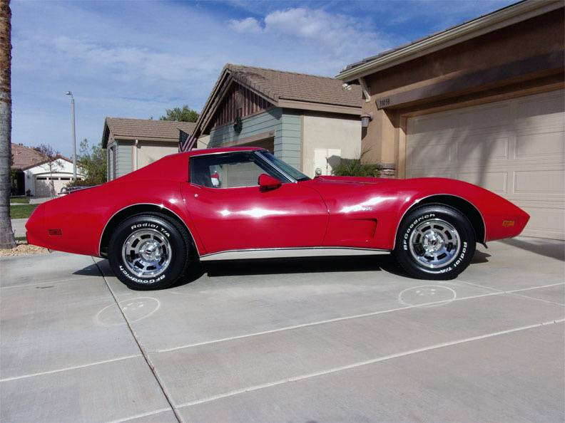 Chevrolet-corvette-1976-red-23