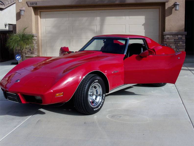 Chevrolet-corvette-1976-red-5