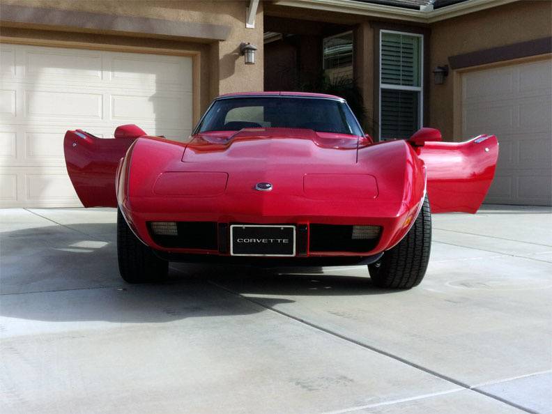 Chevrolet-corvette-1976-red-6