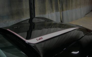 Chevrolet-corvette-1978-2