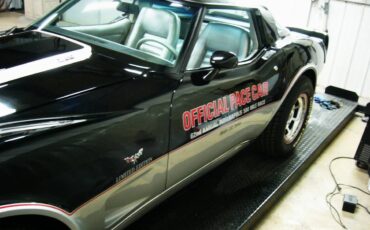 Chevrolet-corvette-1978-4