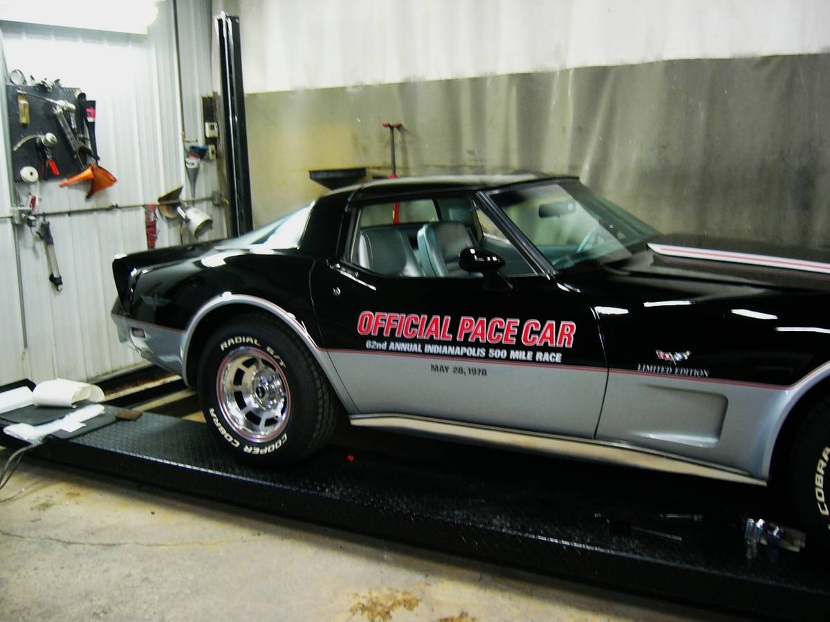 Chevrolet-corvette-1978-6