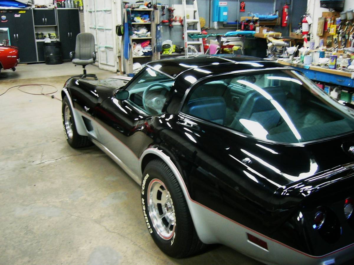 Chevrolet-corvette-1978-8