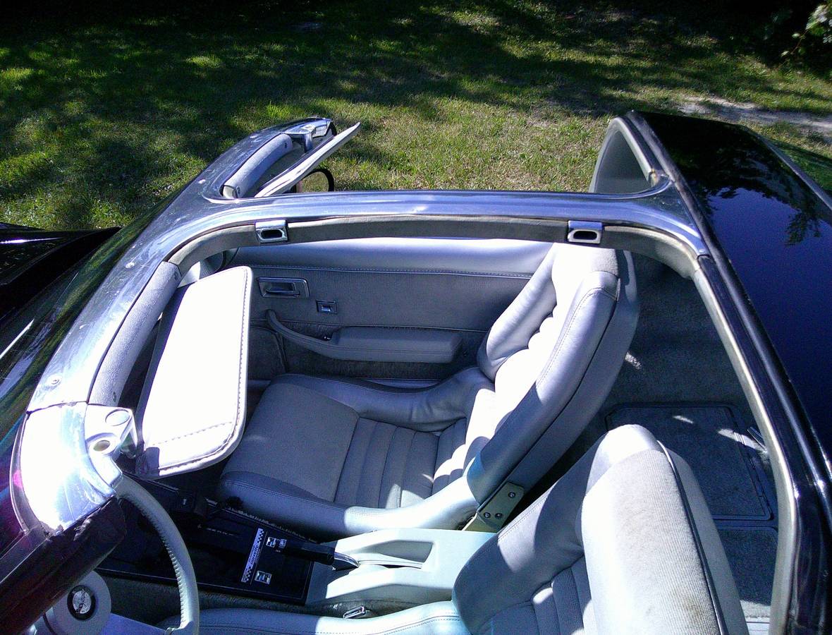 Chevrolet-corvette-1978-black-22