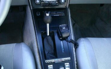 Chevrolet-corvette-1978-black-9