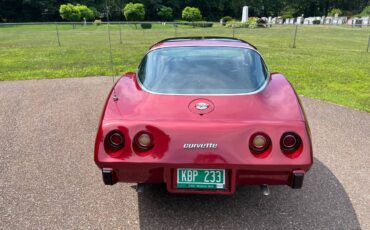 Chevrolet-corvette-1978-red-1