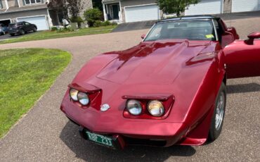 Chevrolet-corvette-1978-red-11