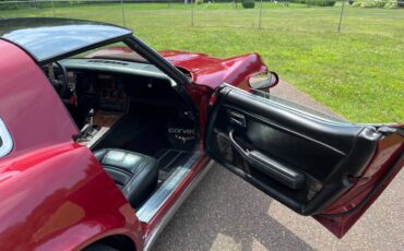 Chevrolet-corvette-1978-red-15