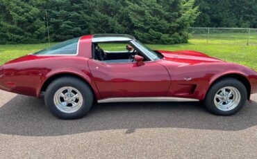 Chevrolet-corvette-1978-red
