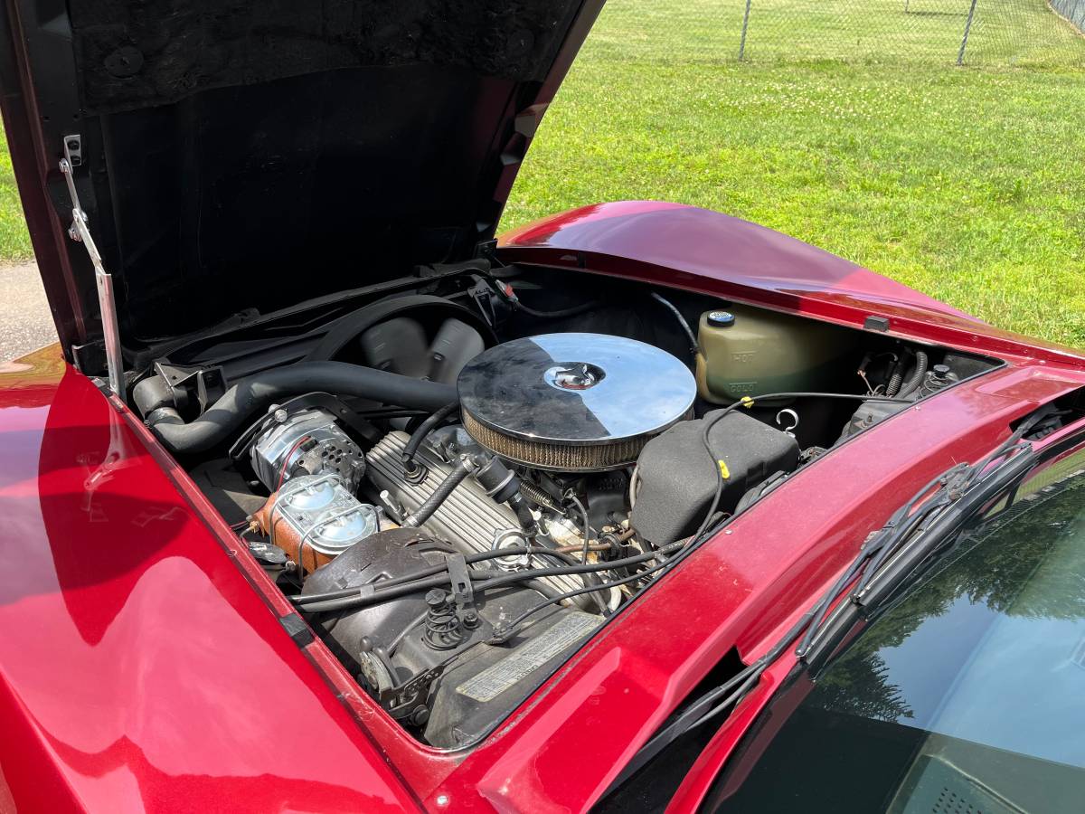 Chevrolet-corvette-1978-red-7