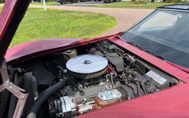 Chevrolet-corvette-1978-red-8
