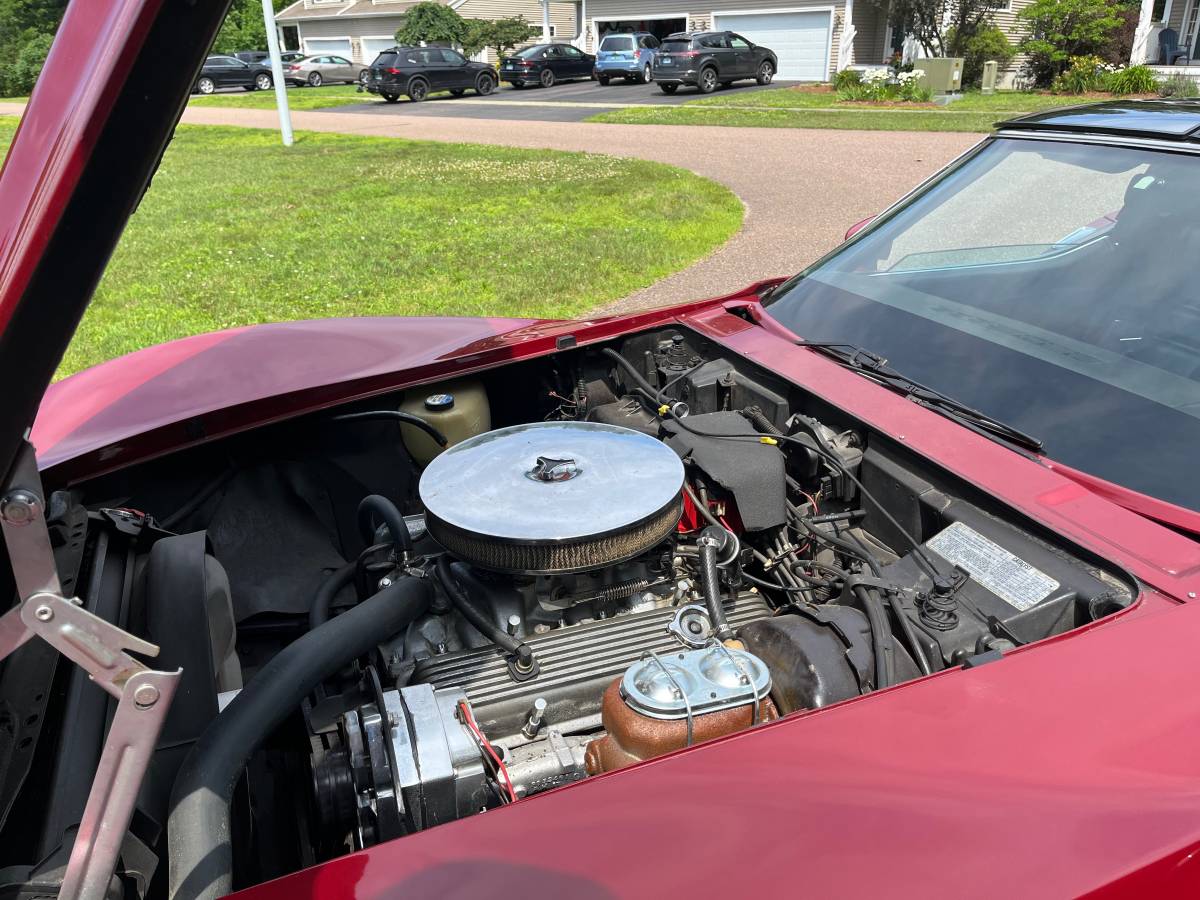 Chevrolet-corvette-1978-red-8