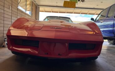 Chevrolet-corvette-1980-red-6