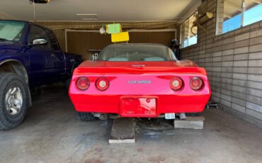 Chevrolet-corvette-1980-red-8