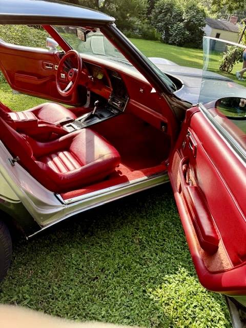 Chevrolet-corvette-1980-silver-6