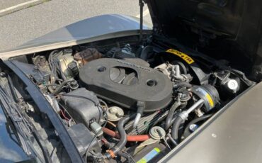 Chevrolet-corvette-1982-grey-16
