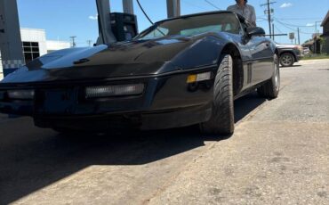 Chevrolet-corvette-1984-black