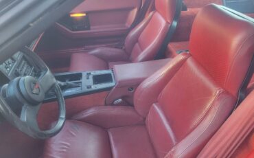 Chevrolet-corvette-1984-red-11