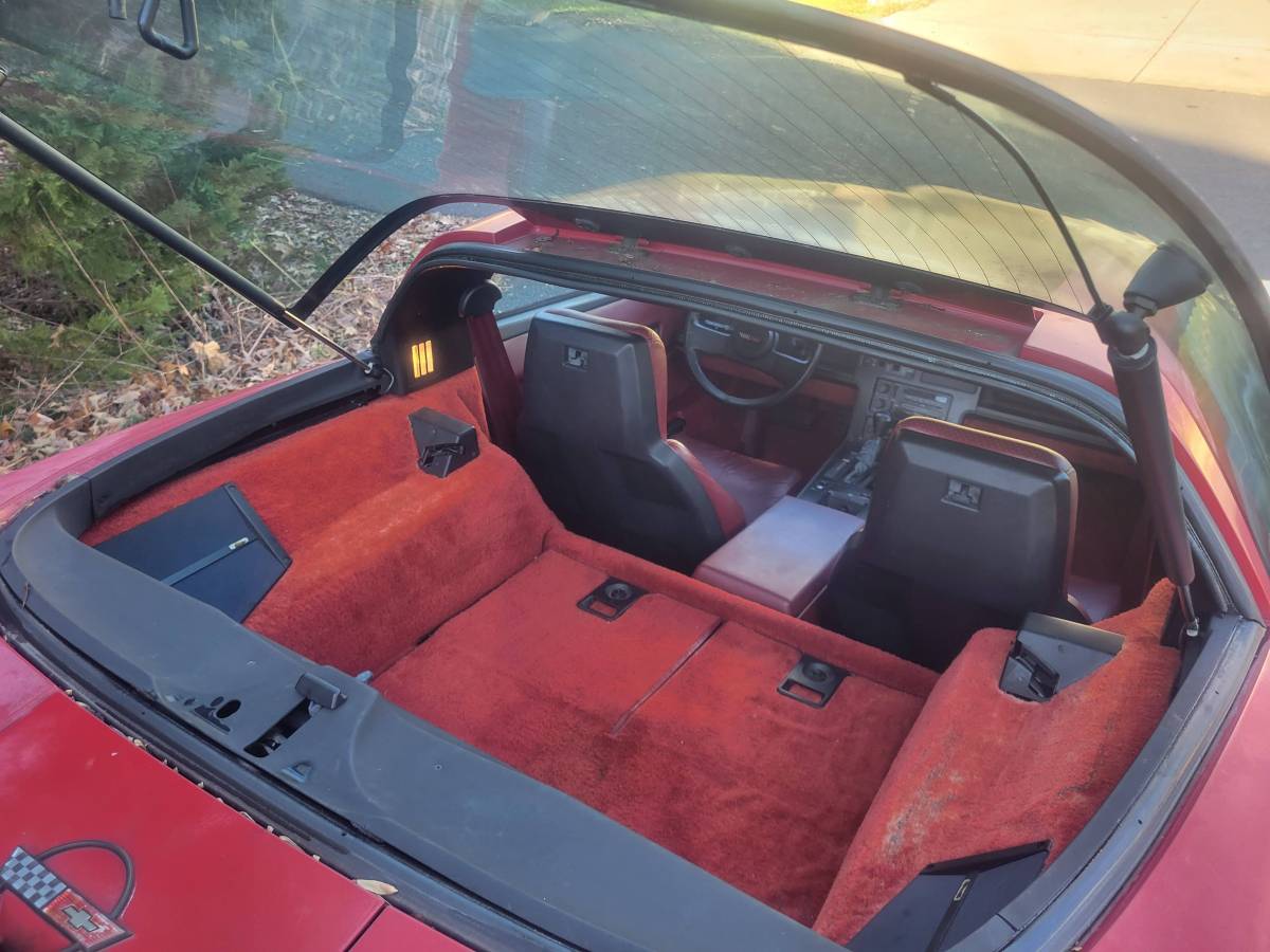 Chevrolet-corvette-1984-red-12