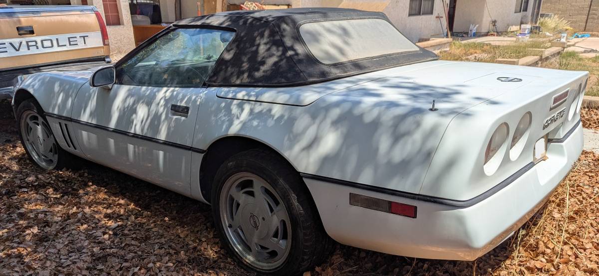Chevrolet-corvette-1989-white-1