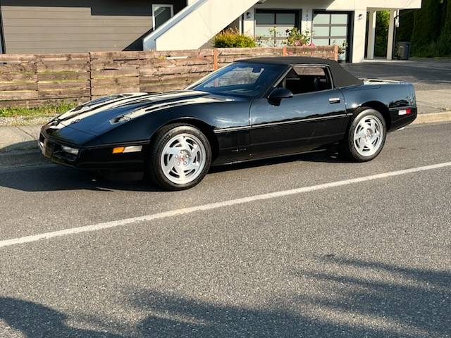 Chevrolet-corvette-1990-black-4