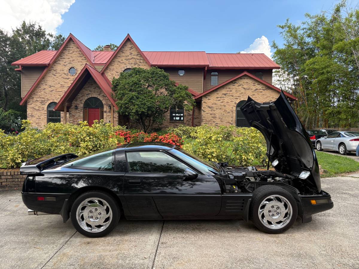 Chevrolet-corvette-1992-11
