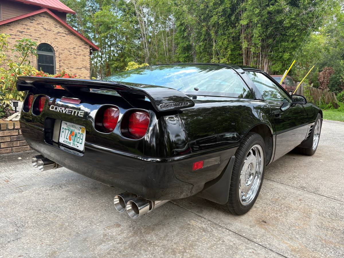 Chevrolet-corvette-1992-17